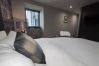 Rent by room in Bo'ness - Superior Double - Richmond Park Hotel