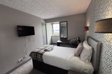 Single-Bedroom-in-Bo'ness-Richmond-Park-Hotel-near-Edinburgh