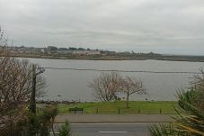 Apartment in Galway City - Lough Atalia View Apartment Galway