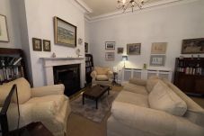 House in Dublin - Quaint Donnybrook Townhouse