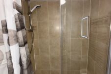 Rent by room in Edinburgh - The Maitland - Triple Room
